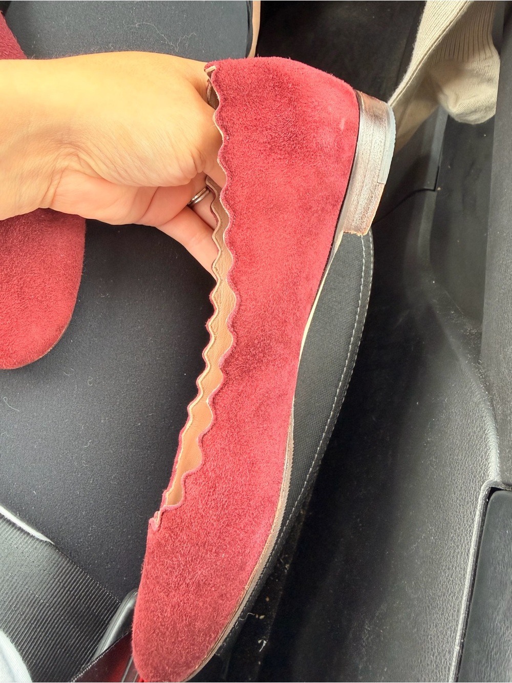 Chloé Burgundy Suede Scalloped Ballet Flats - Picture 2 of 6